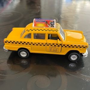 Road Champs New York City Yellow Taxi Cab